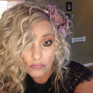 Meet your Posher, Denni